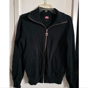 Pink Lotus Black and Pink Apparel